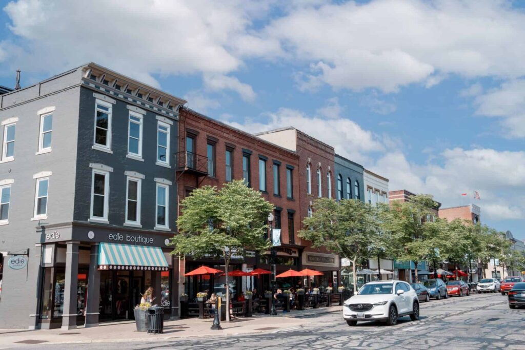 Historic storefronts and restaurants along Lincolnway in downtown Valparaiso, Indiana
